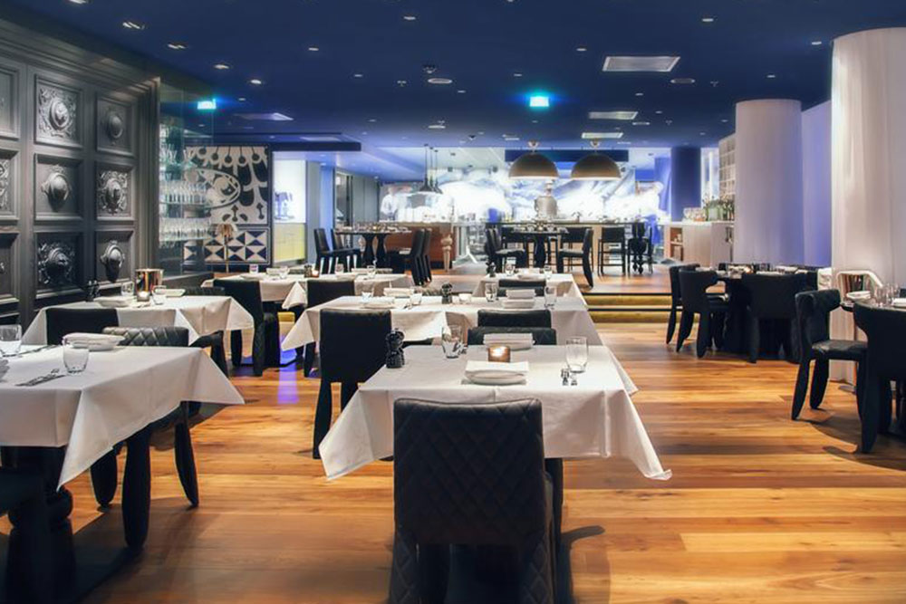 Creating an ambient restaurant – From restaurant chairs to everything else!